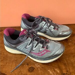 Saucony Shoes Womens Shoes Size 9.5 Triumph Everun Sneakers Blue Purple Mesh